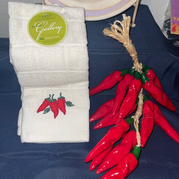 Huge Lot Vintage Chilli Pepper Kitchen Home Decor - Picture 9 of 11